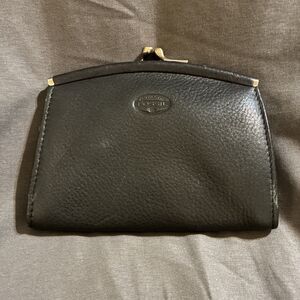 Authentic Fossil 1954 Leather Coin Purse Card ID Holder Wallet Black Kiss Lock